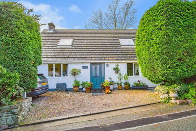 Property on SA73 1JX