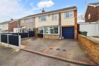 Property on Lilac Grove, S44 5NF