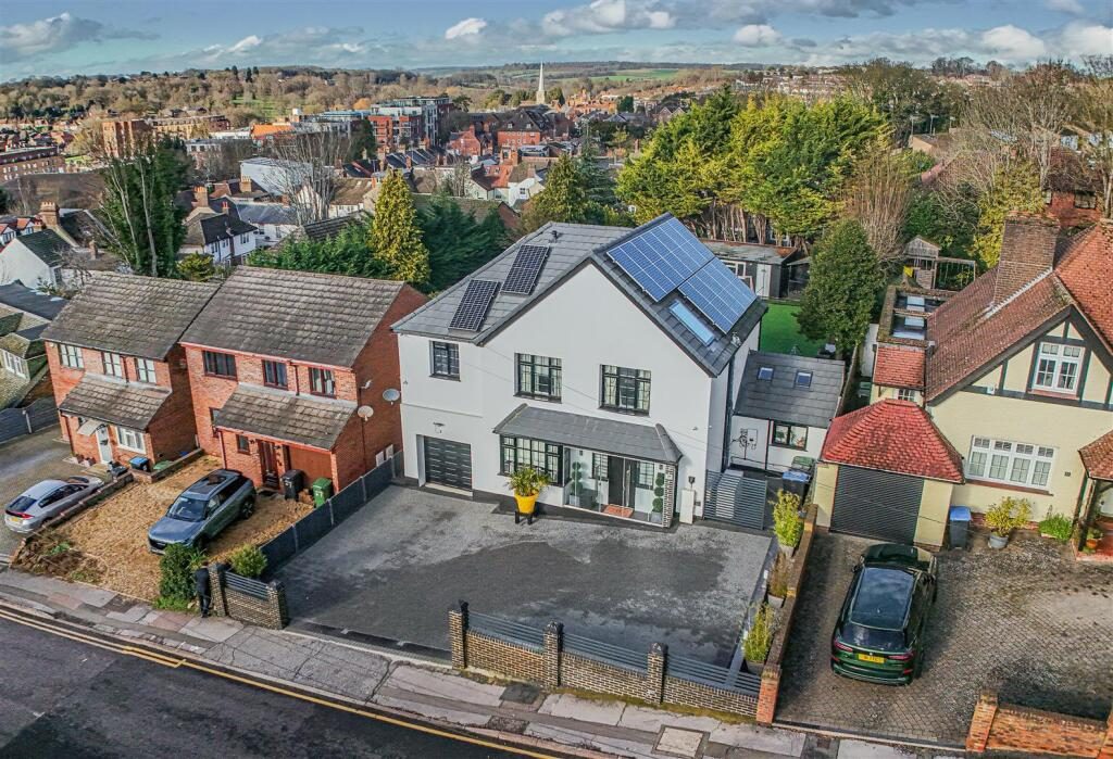 Property main image