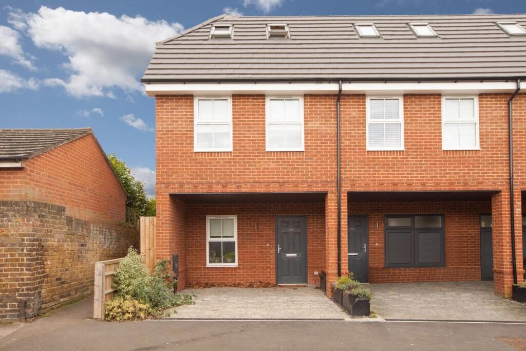 Terraced House