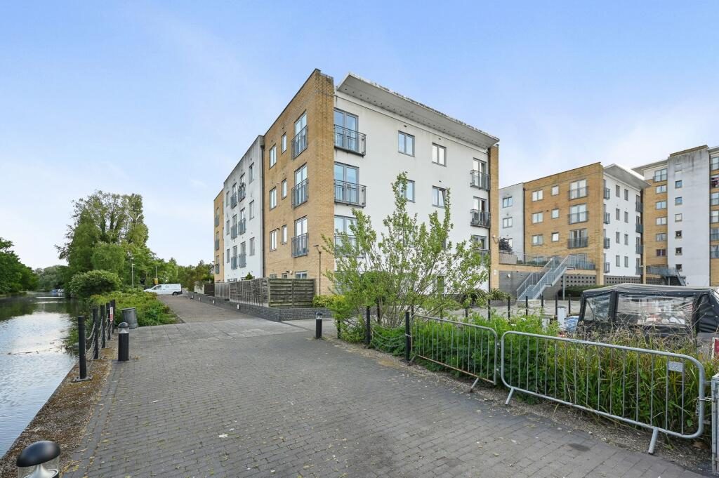 Property main image
