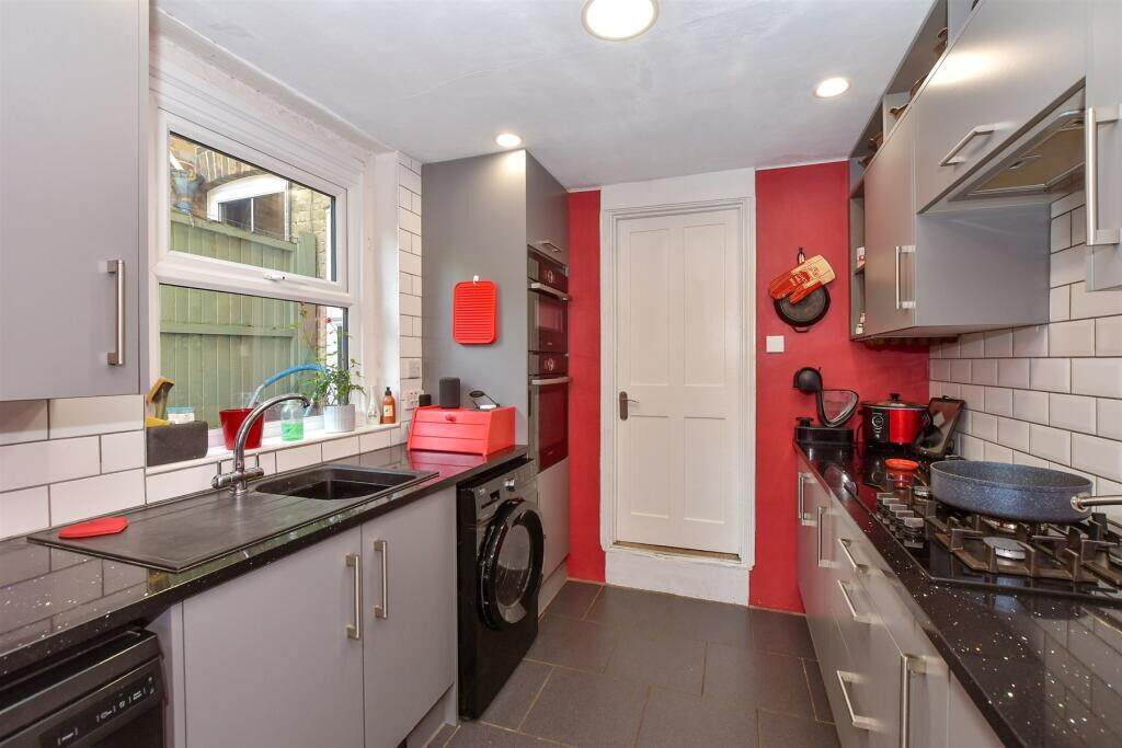 Terraced House