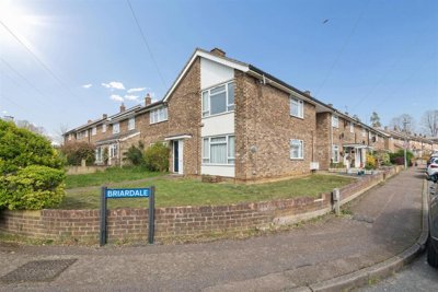 Property on Briardale, SG1 1TP