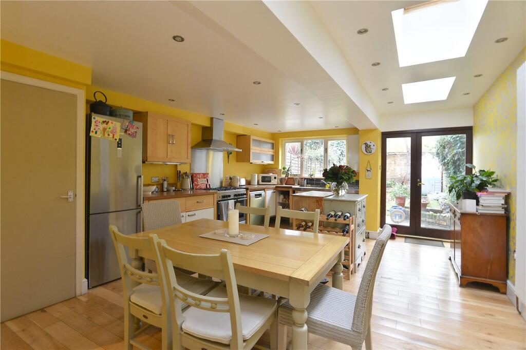 Property main image