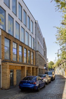 Property on E8 2AA