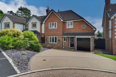 Property on Croft Close, CW12 3SL