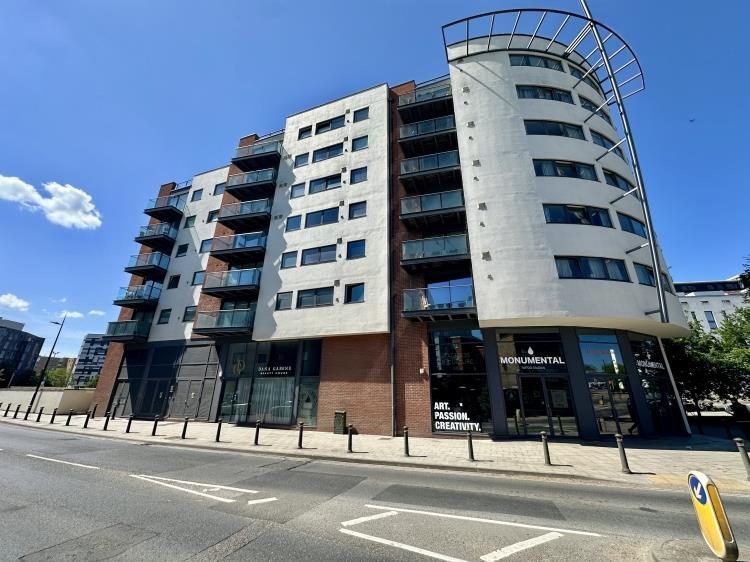 Property main image