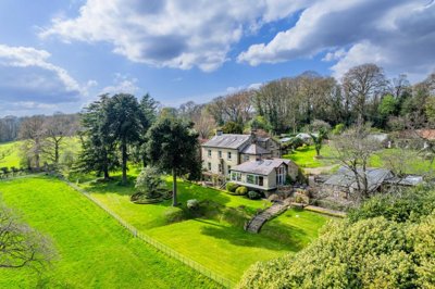 Property on LL14 6RE