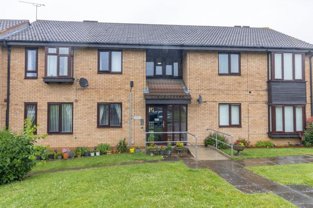 Property main image