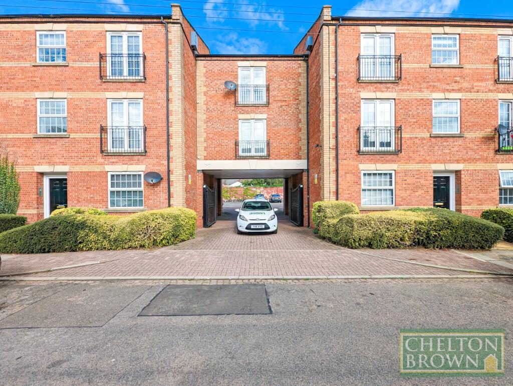 Property main image