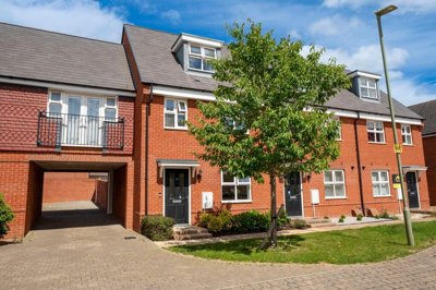 Property on Blackthorn Road, SP11 6YS