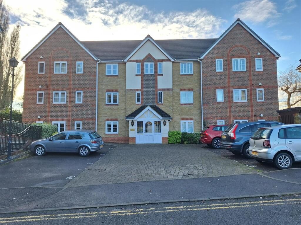 Property main image