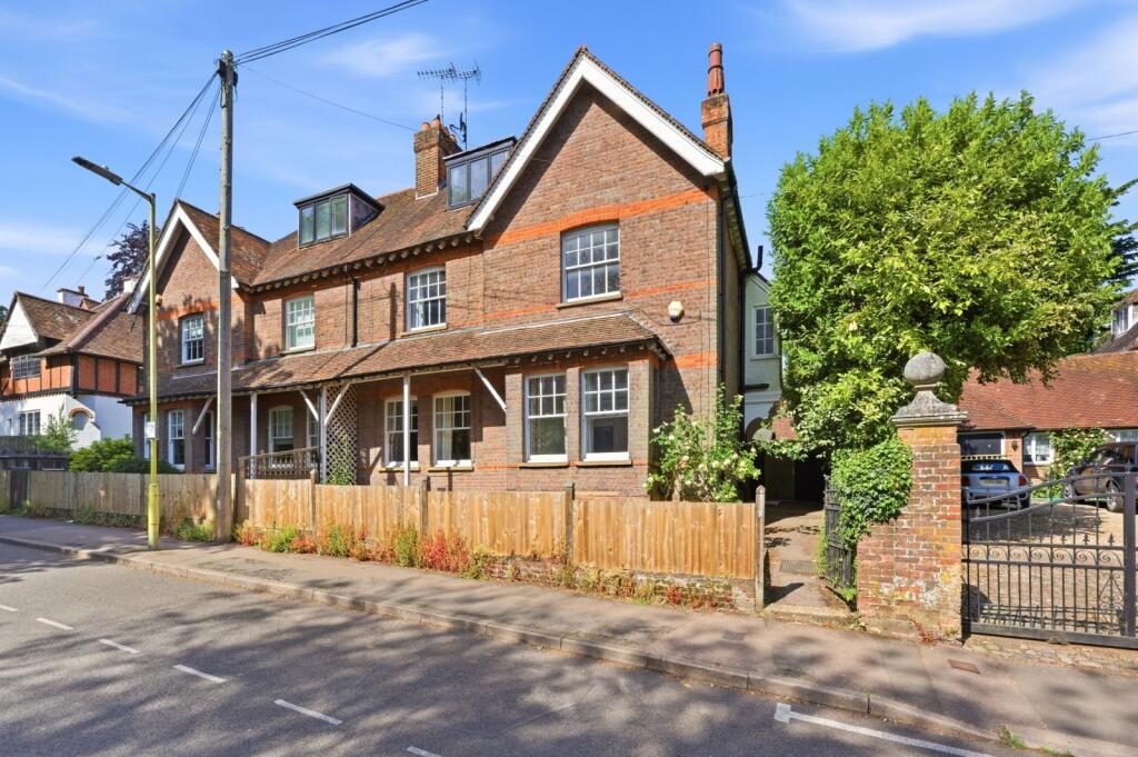 Property main image