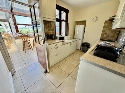 Property on Ffordd Porth Colmon, LL53 8NT