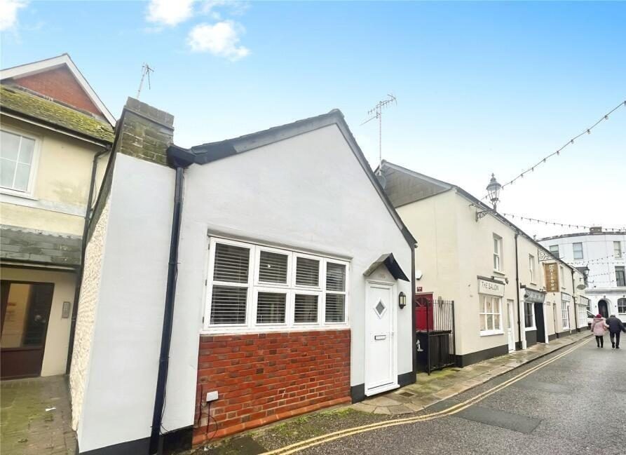 Property main image
