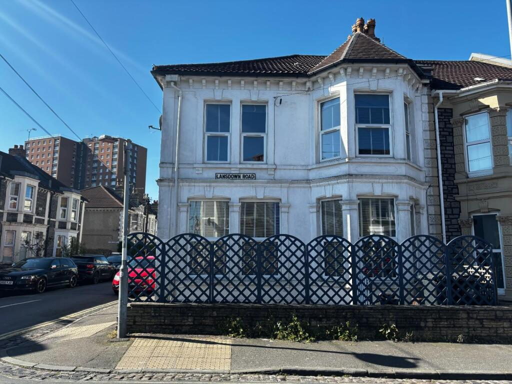 Terraced House