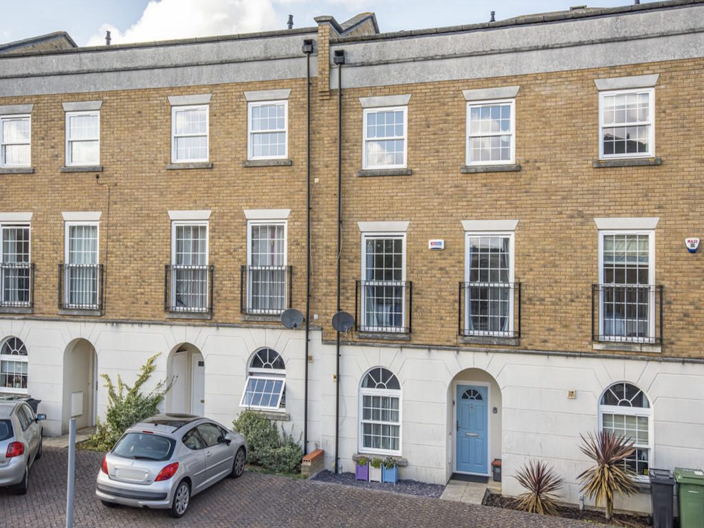Terraced House