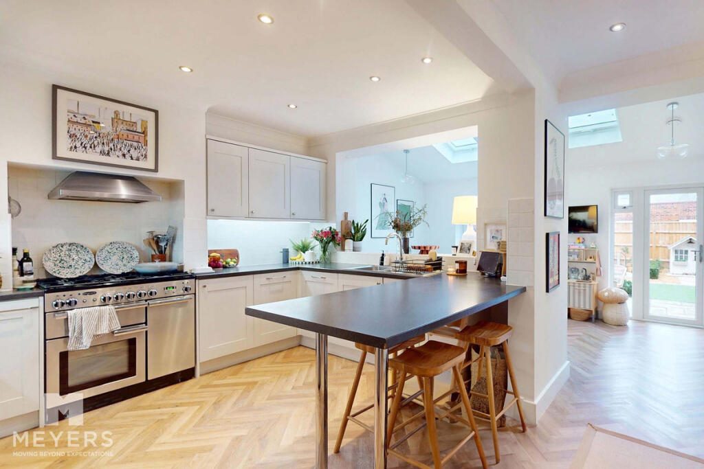 Terraced House