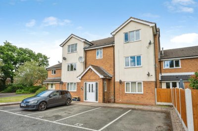 Property on Water Croft, WR4 0HR
