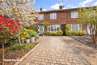 Property on Boundary Lane, AL7 4DF