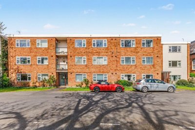 Property on Upper Holly Walk, CV32 4JT