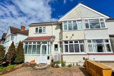 Property on Fernside Avenue, TW13 7BQ