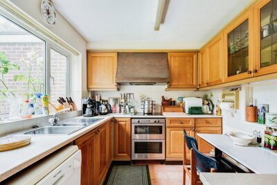 Property on Penwood Heights, RG20 9EZ