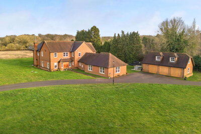 Property on Pottersheath Road, AL6 9SY