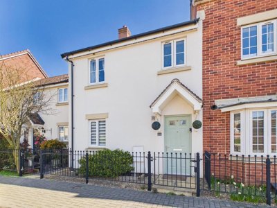 Property on Chestnut Road, GL3 4FW