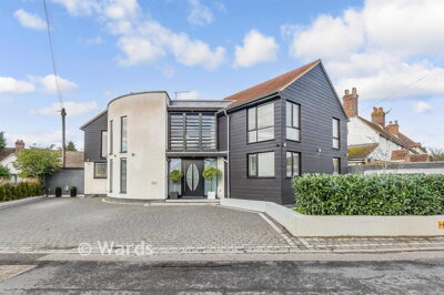 Property on The Pinnock, TN27 0SP