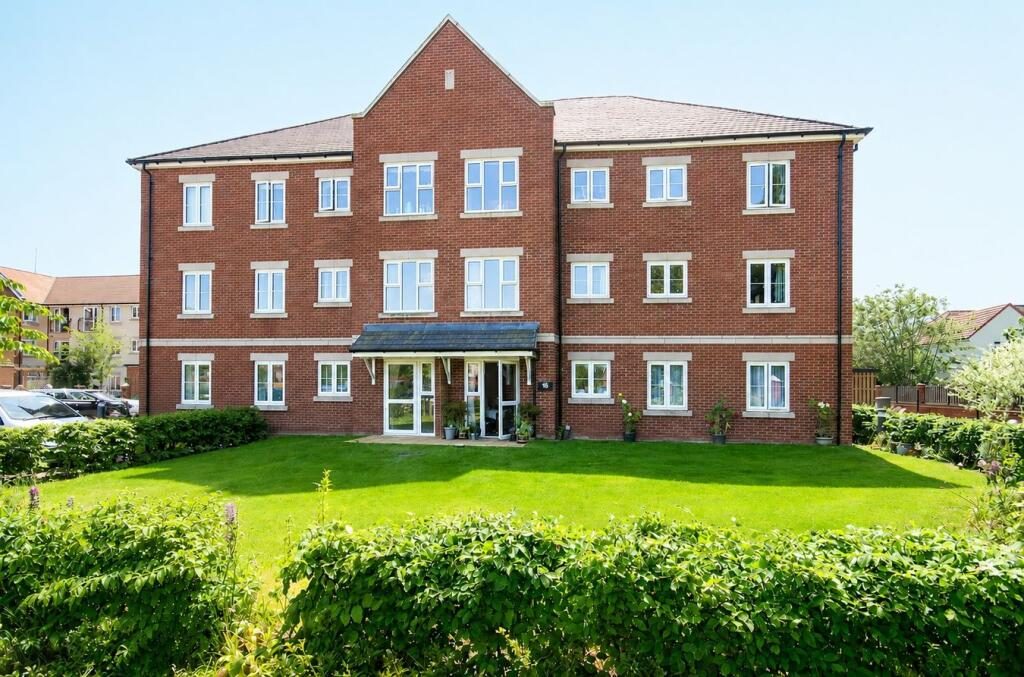 Property main image