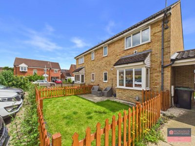 Property on Lincoln Crescent, SG18 8HR