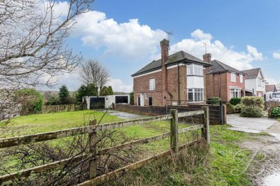 Property on Mansfield Road, NG21 9AB