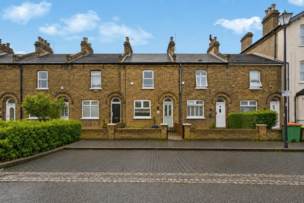 Property main image