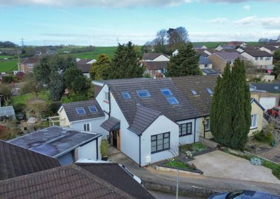 Property on The Dell, CF32 0HR