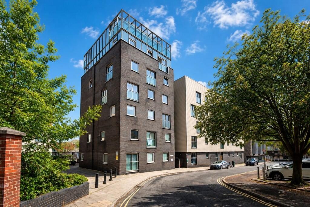 Property main image