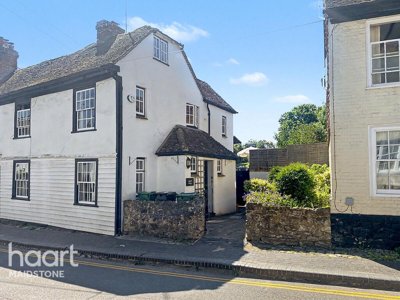 Property on Eyhorne Street, ME17 1TR