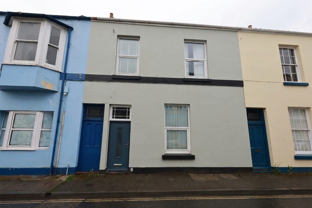Property main image