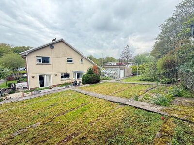 Property on Pontamman Road, SA18 2HX