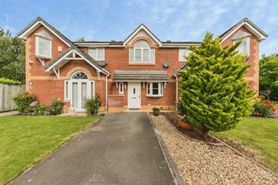 Property on Mayfield Drive, CW7 3RP