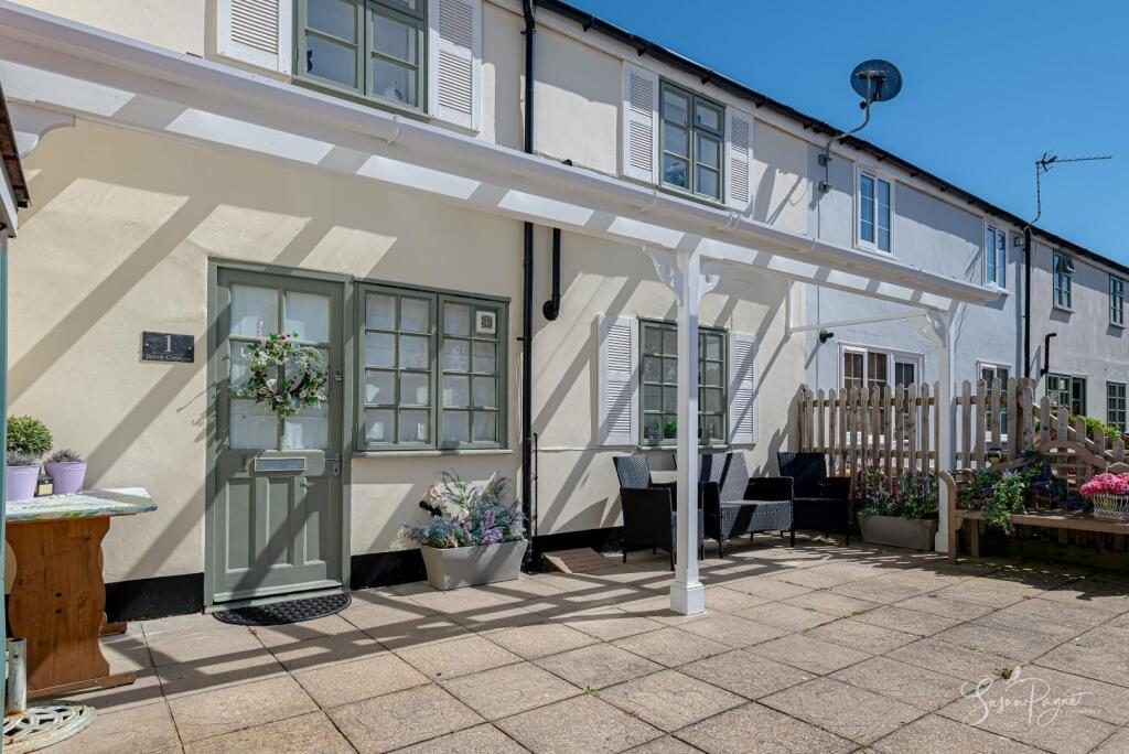 Terraced House