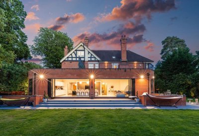 Property on Dukes Ride, RG45 6NY