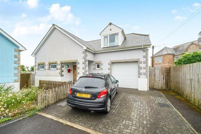 Property on Kew Noweth, TR14 7RA