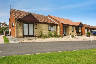 Property on Meadowlake Close, LN6 0UA