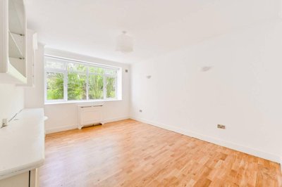 Property on Maida Vale, W9 1RG