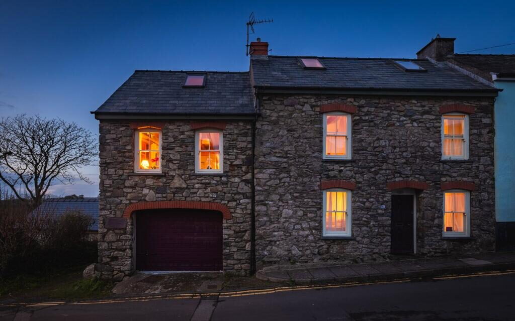 Terraced House