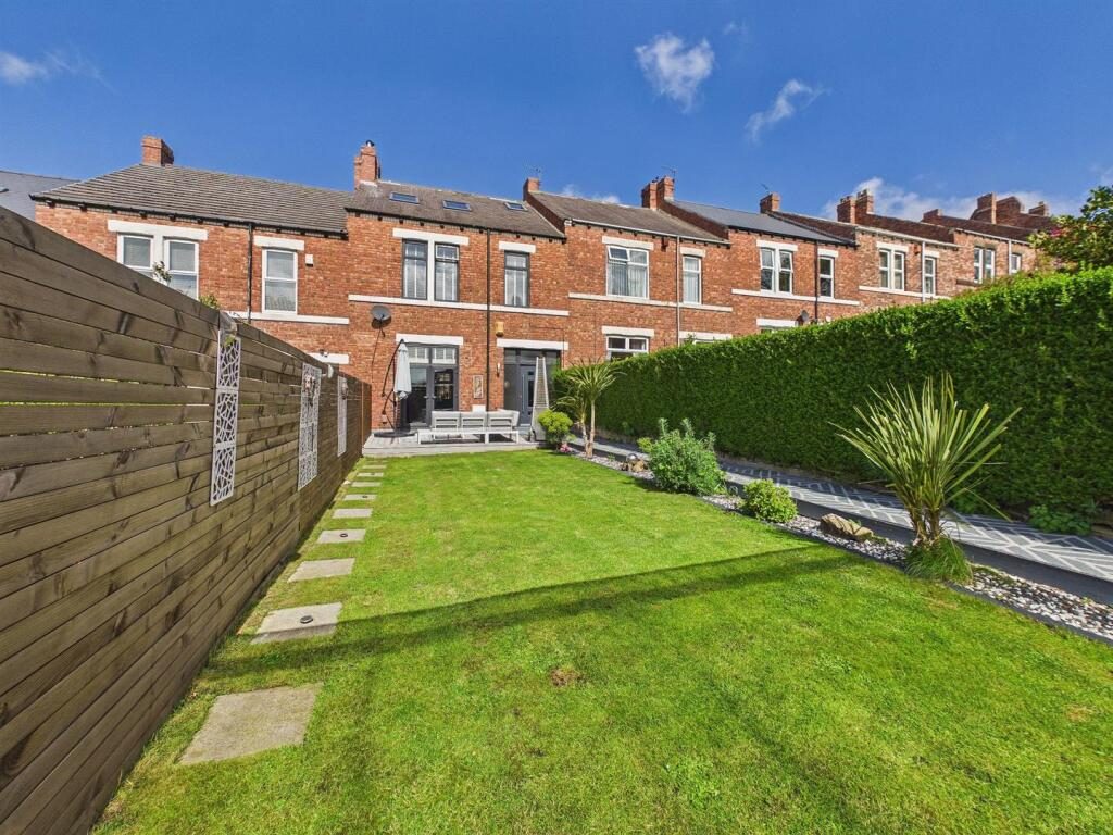 Terraced House