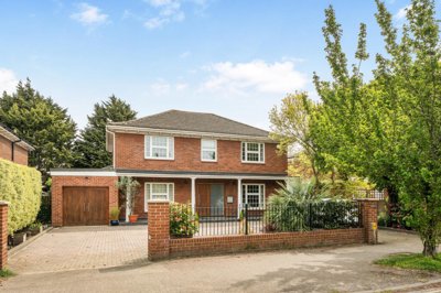 Property on Beckenham Place Park, BR3 5BN