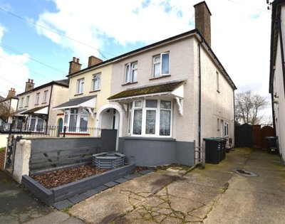 Property on East Kent Avenue, DA11 9HU