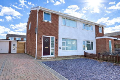 Property on Offa, LL14 5BP